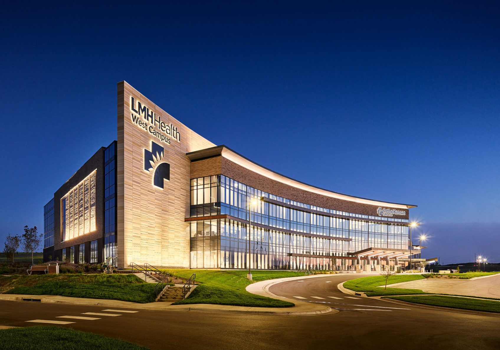 Exterior of LMH Health West in Lawrence, KS.