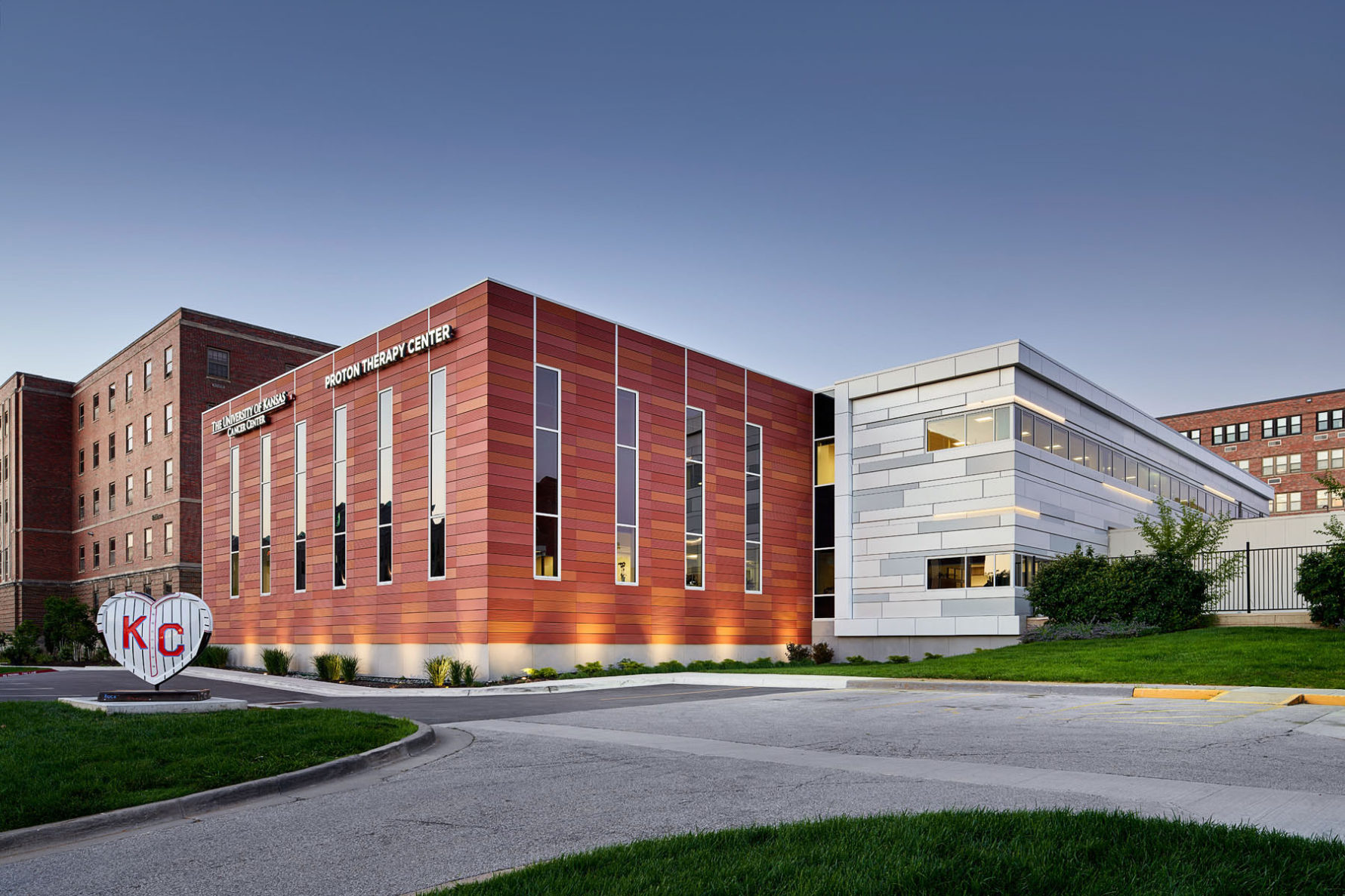 TUKHS Proton Therapy built by McCownGordon Construction